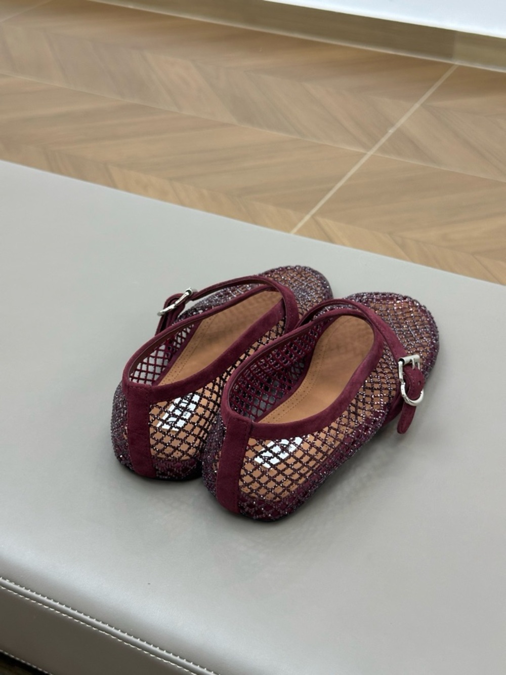 Burgundy Red Alaia Ballet Flats In Strass Fishnet Mary Jane flats - Picture 4 of 6